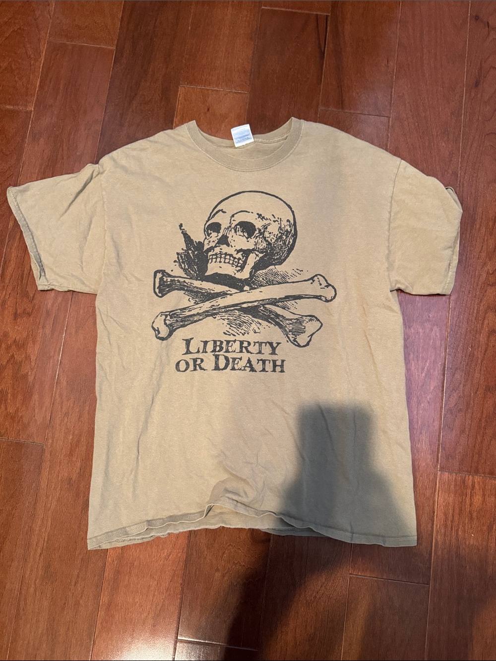 Liberty or Death Skull Graphic T‑Shirt - Tan men’s large